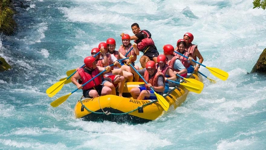 9kms Rafting in Rishikesh
