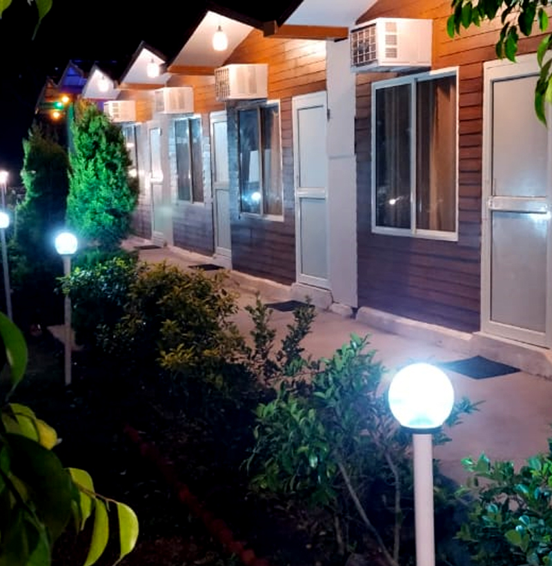 Live In Cottages
